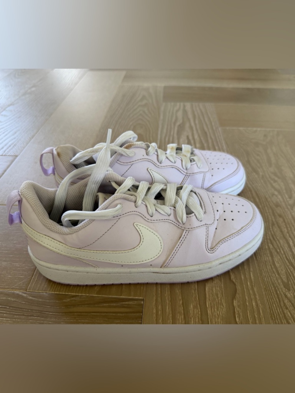 Nike Kids' Low-Top Sneakers in Lavender size 5Y